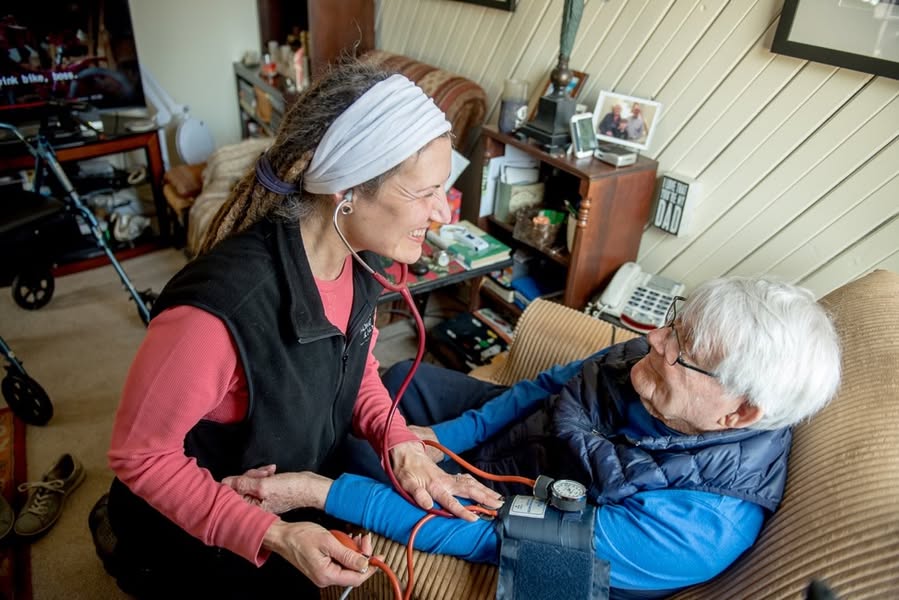 vnasofvt's tweet photo. It’s #NursesWeek! The nurses working for VNAs of Vermont member home health and hospice agencies provide high quality, compassionate care to Vermonters all across the state, who count on the care they receive to heal and age at home.

Please join us in recognizing #VT nurses! https://t.co/a1NObcVaMG