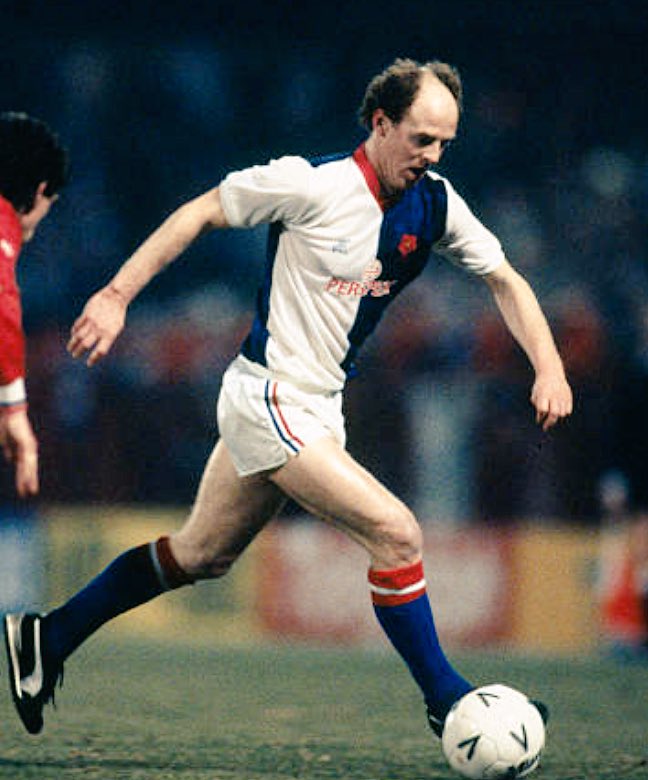 Remembering the king of ewood Noel brotherston who sadly passed away on this day 30 years ago gone but not forgotten ⚪🔵🔴