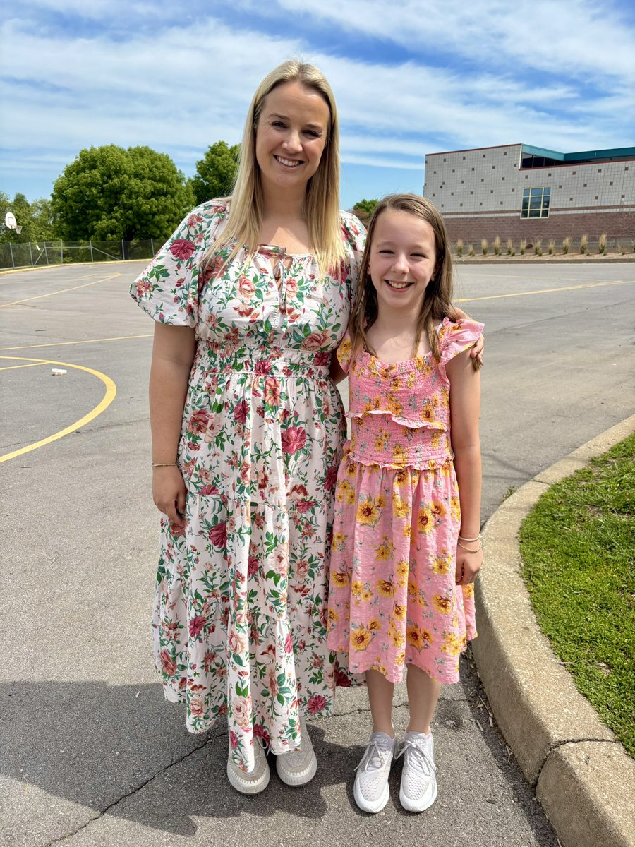 Dress like a teacher day! <a href="/RStar512/">Rising Star Elementary ⭐️</a>