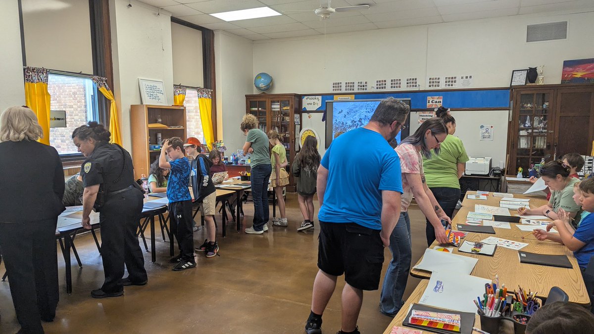 Thanks to all who visited Day 2 of our #Artspiration galleries! <a href="/MannRebeL17/">Rebekah Mann</a> <a href="/PhelpsCenter/">Phelps Center</a>