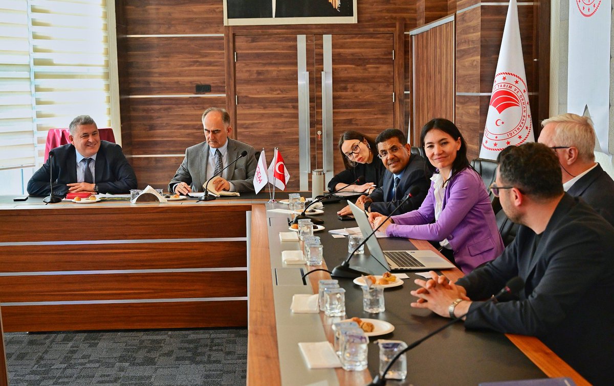 FAO ve Türkiye arasında CCA Çekirge Programı ve diğer sınır aşan zararlılarla mücadele alanında olası İş Birliği Toplantısı

FAO tarafından yürütülen “Kafkaslar ve Orta Asya’da (CCA) Ulusal ve Bölgesel Çekirge Mücadelesinin Geliştirilmesi Programı” kapsamında, FAO Bitki