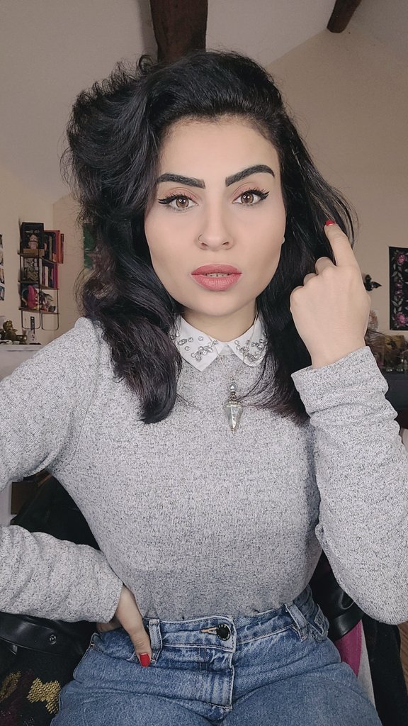 MooniaDg's tweet image. 🌙🕯🦋🕯🌙
.
#selﬁe #photo #geekette #geek #photography  #photo #model #mode #modele #modèle