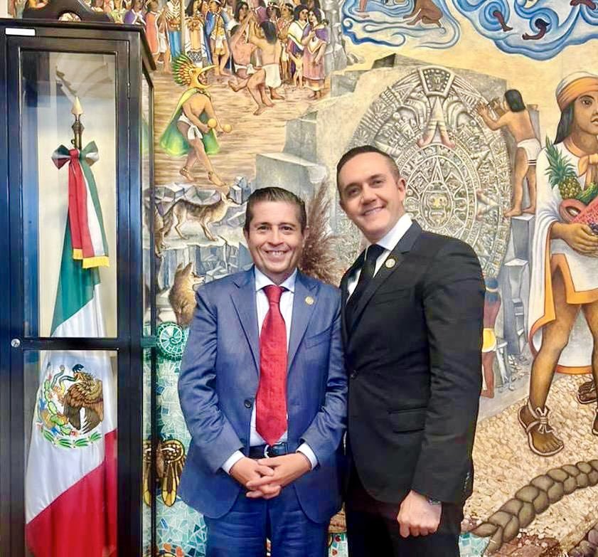 Felicito a mi amigo <a href="/AdrianRubalcava/">Adrián Rubalcava</a>, por su nuevo nombramiento como director del <a href="/MetroCDMX/">MetroCDMX</a>, enhorabuena. Y celebro la decisión de nuestra Jefa de Gobierno, <a href="/ClaraBrugadaM/">Clara Brugada Molina</a>, con quien seguiremos trabajando de manera coordinada.