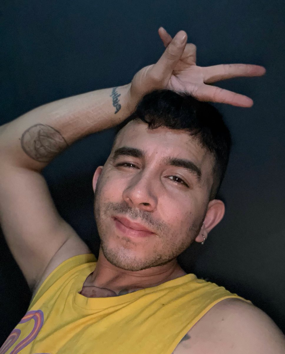 _hopelessw's tweet photo. Me corte mi cabeio  💇🏻‍♂️ https://t.co/JbtIh19mIw