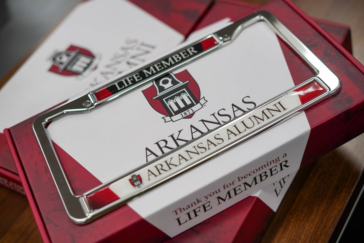 arkansasalumni's tweet image. Your car called—it wants the Life Member upgrade.
🚗🔥
New Life Members of the Arkansas Alumni Association receive this exclusive gift box as a thank you for making a lifelong impact. #ArkansasAlumni
Become a Life Member today ➡️ join.arkansasalumni.org