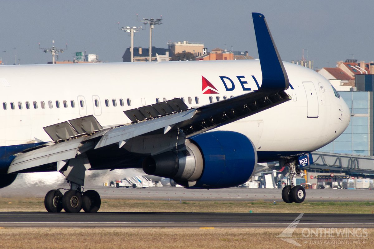 Delta Air Lines comenzará a usar el Shark Skin en sus Boeing 767 más antiguos. Este revestimiento dirige el flujo del aire reduciendo la resistencia provocada por el aire y con ello el consumo de combustible, que puede llegar a ser de hasta un 4%. La aerolínea norteamericana se