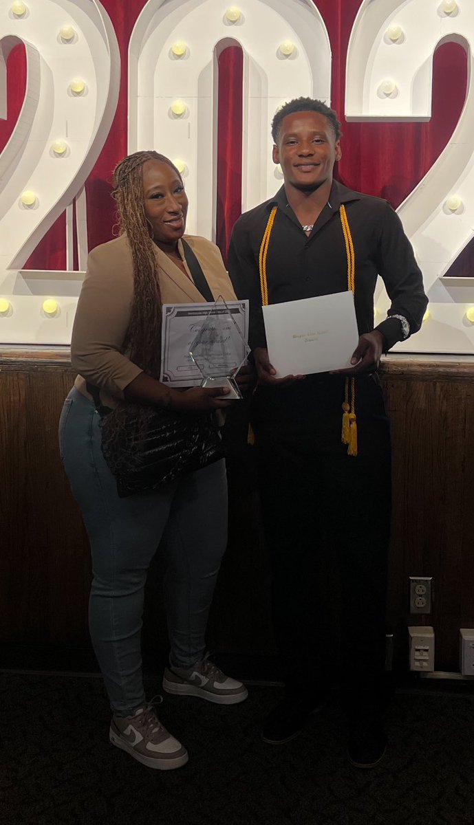 Tre_Reese11's tweet photo. A few awards I’ve received within the last 2 weeks. Extremely grateful for all my recognitions and proud of my accomplishments. A Coach once told me about the fruits of your labor, and I feel as if I’ve finally achieved the fruits of my HighSchool Career academically. https://t.co/DP6KYcRdVR