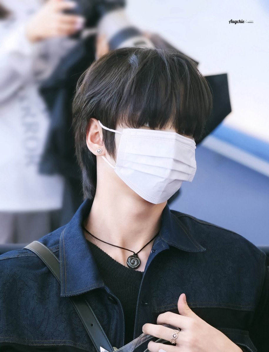 Aug06_MIN's tweet photo. 250507 ICN🛫
#하민 #HAMIN 
#SMTR25 https://t.co/ZtFkAZ8eiX