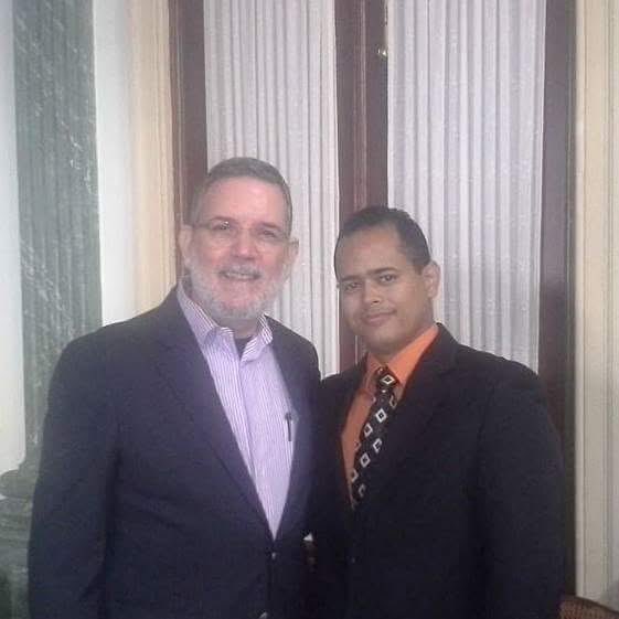 Hoy mi corazón late más lento por la tristeza que ha dejado en mi, saber que te fuiste tan de repente querido amigo, gracias mil veces más por tantos aportes y tus enseñanzas. Que DIOS te acoja <a href="/RodrigMarchena/">Rodríguez-Marchena</a>