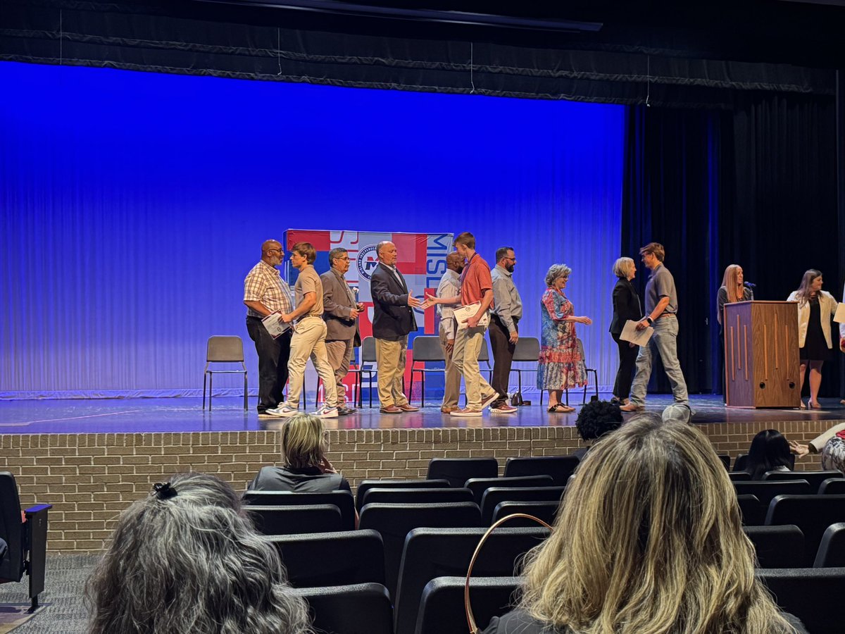 Wesley_A_Torres's tweet image. Congratulations to all of the @AthleticsMISD student-athletes who were recognized for the academic and athletic achievements! #MadeinMISD #AcademicAllState #StateQualifiers