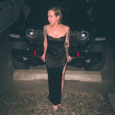 KC⚡️™️ tweet media