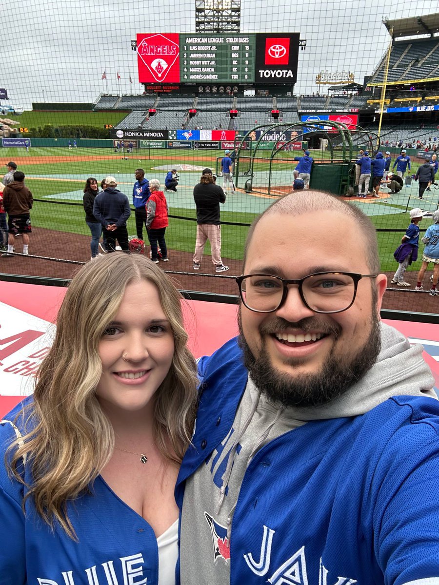 AdamTdark's tweet photo. Annual Jays game! https://t.co/dWVKY4H1PV