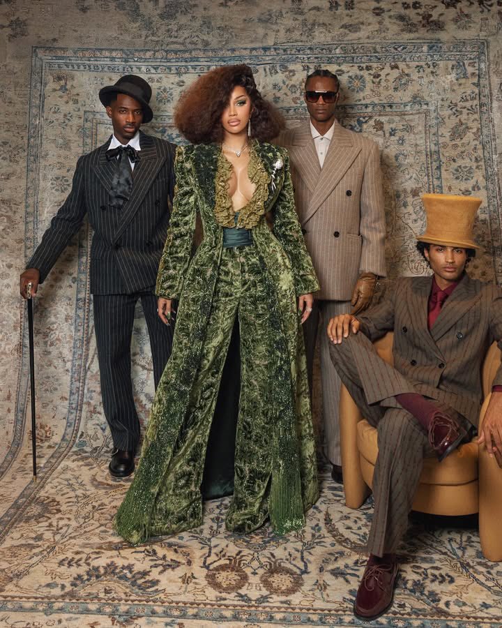 iamcardib's tweet image. FINE &amp;amp; DANDY. 💚