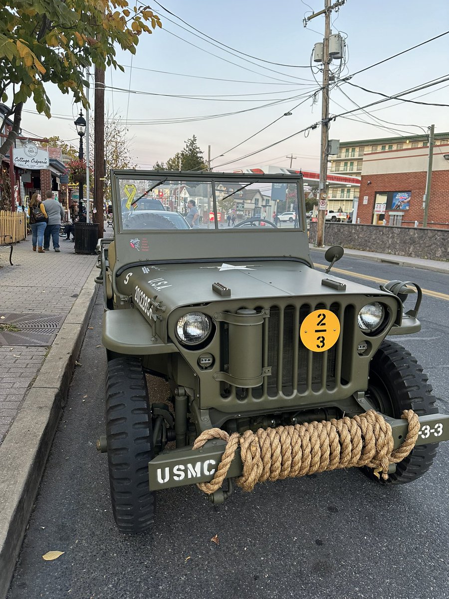 Looooong day.  How about a goodnight photo of this amazing Willys we saw in Gettysburg.