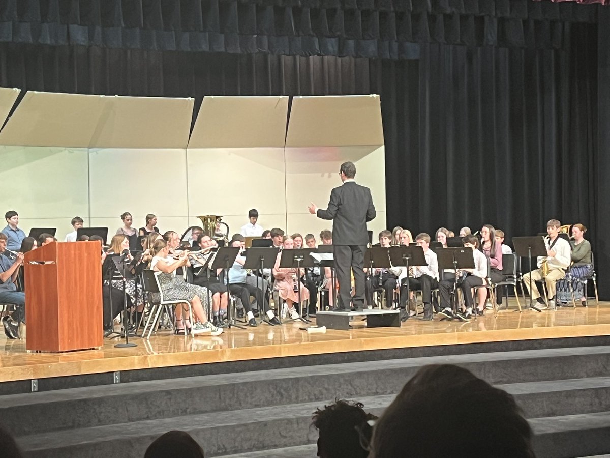Now THAT is a band! Thank you middle school and high school bands (and Mr. Larsen!). #MVHSBuffs #FaceTheChallenge