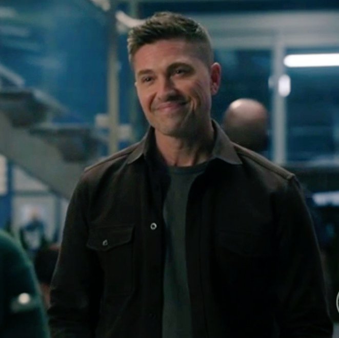 causersisepic's tweet photo. SOBBING OMG 🫶🫶🫶 #THEROOKIE #CHENFORD https://t.co/vjstwWiNav