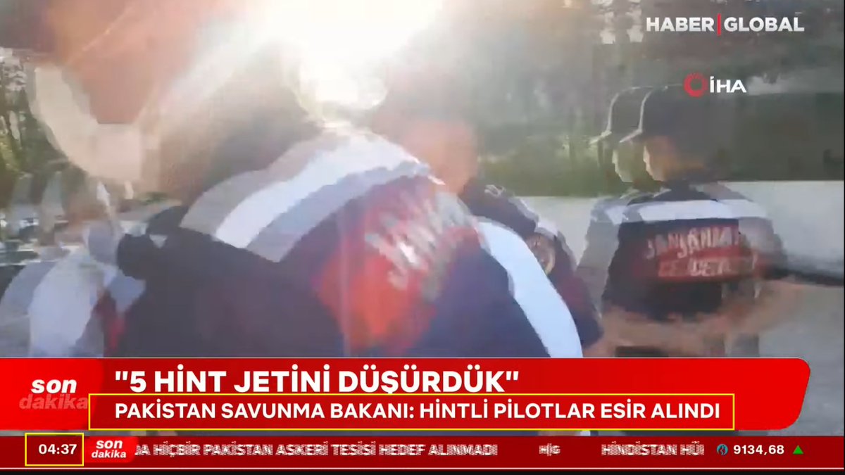 Haberin FAKE olduğunu bize yazanlar bile oldu.Bizde o kişileri youtube kanalında sonsuza kadar engelledik bir daha bizi izleyemiyecekler...!

ŞİMDİ : biz videoyu akşam 8 gibi yayınladık. bu haberleri basın size vermiyor dedik. yahudi basın bizim sizlere 9 saat önce duyurduğumuzu