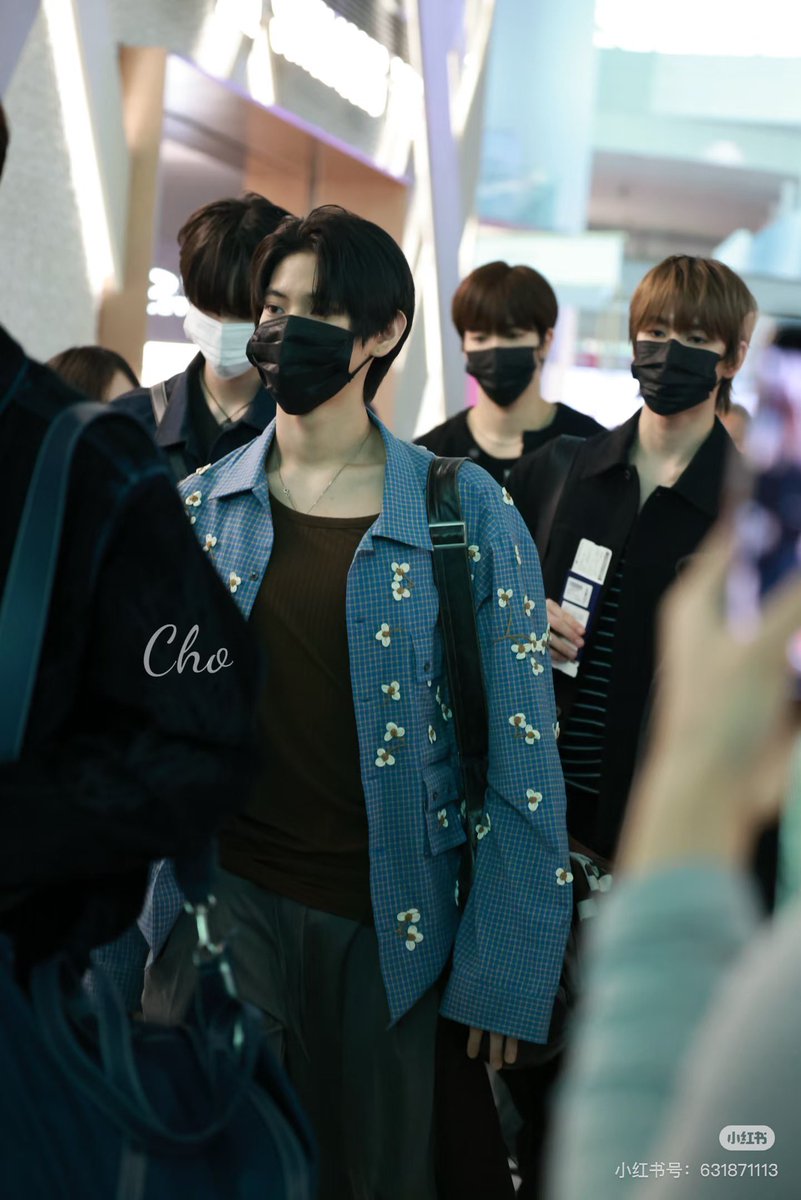 nicholasmaomi's tweet photo. 250507 ICN🛫
멋지다…

cr. xhs（胡图图）

#NICHOLAS #니콜라스 #이학래  #학래 
#SMTR25 https://t.co/Sz9cj4B0I1