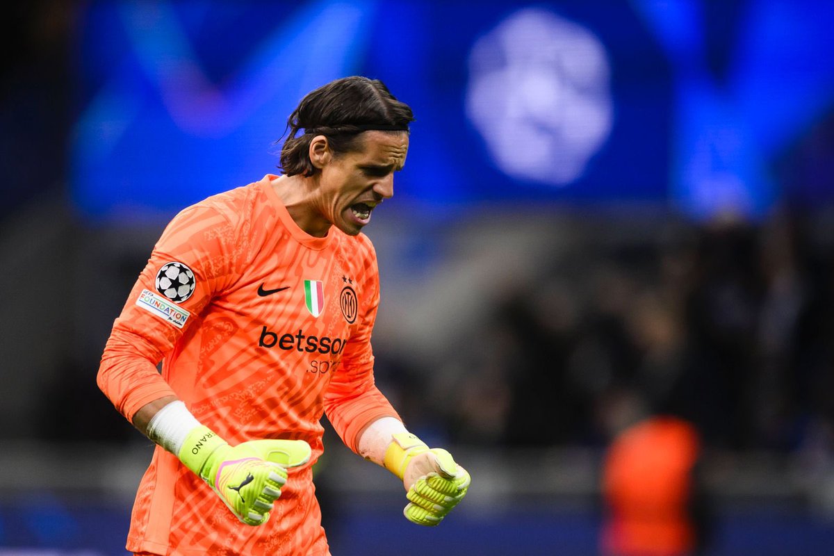 ActuFoot_'s tweet image. 𝟳 𝗔𝗥𝗥𝗘̂𝗧𝗦 𝗣𝗢𝗨𝗥 𝗬𝗔𝗡𝗡 𝗦𝗢𝗠𝗠𝗘𝗥 🇨🇭 𝗖𝗘 𝗦𝗢𝗜𝗥 !!! 😱🧤