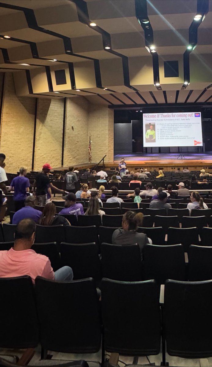 Kelly College Consulting (@kellycollegeco1) on Twitter photo Big thanks to Angleton HS and
<a href="/CoachJBrittain/">Jason Brittain</a> for allowing me to present to the parents and student athletes. Big thanks to Angleton HS and
<a href="/CoachJBrittain/">Jason Brittain</a> for allowing me to present to the parents and student athletes.