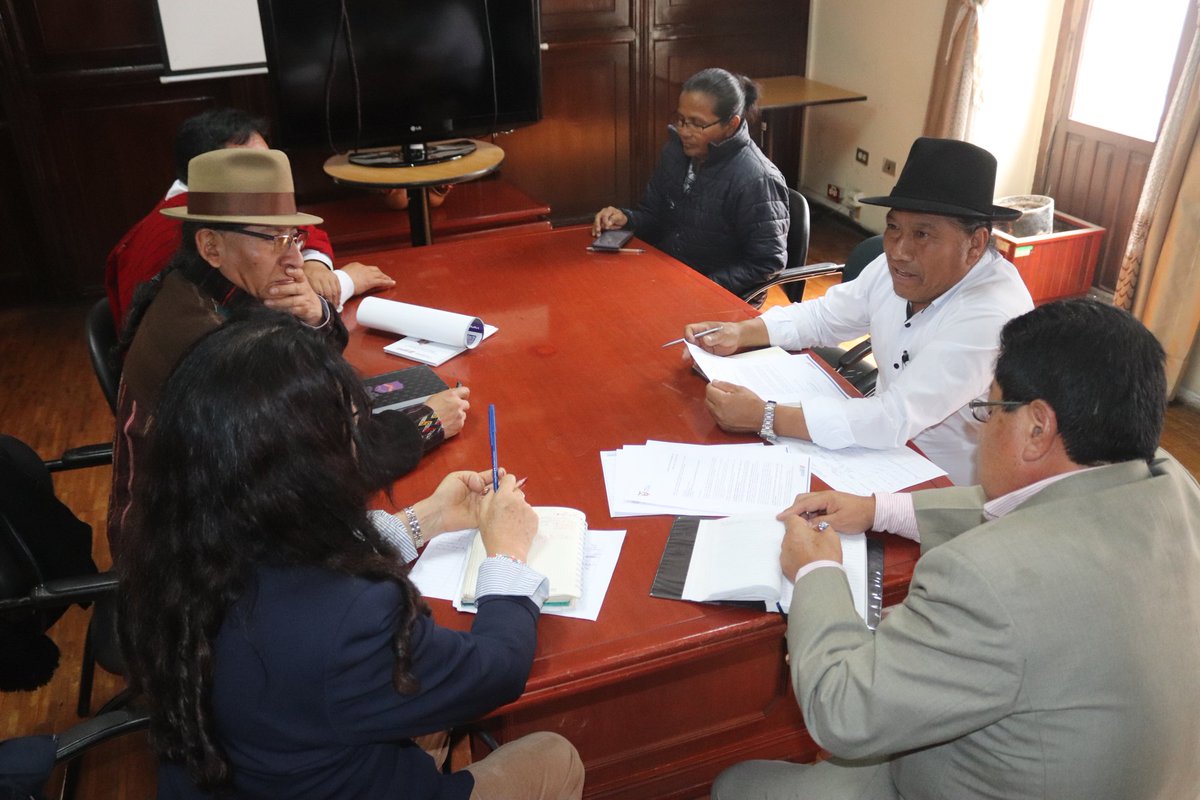 CNIPN_ECUADOR's tweet image. Reunión interinstitucional #PROFECPIAM-#CNIPN para coordinar el fortalecimiento de economías comunitarias en territorios indígenas, afroecuatorianos y montubios. Participaron la Uni.Jurídica y la Uni. de Transver. y Participación, articulando acciones con enfoque de derechos.🇪🇨