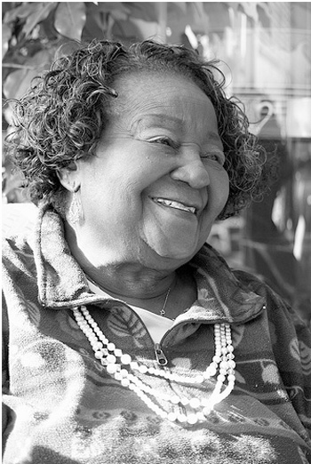 Happy Mother’s Day to all the beautiful moms of the world 💐 Including the Late Mary Ida Vandross, mother of our dear Luther ❤️
