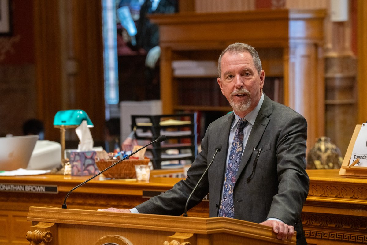 🧑‍🎓 The 2025 School Finance Act has been passed!

Thanks to Senator Lundeen's leadership, HB-1320 gives engaged parents confidence in their children's future by providing enthusiastic students and exceptional teachers the funding and resources they need to succeed.