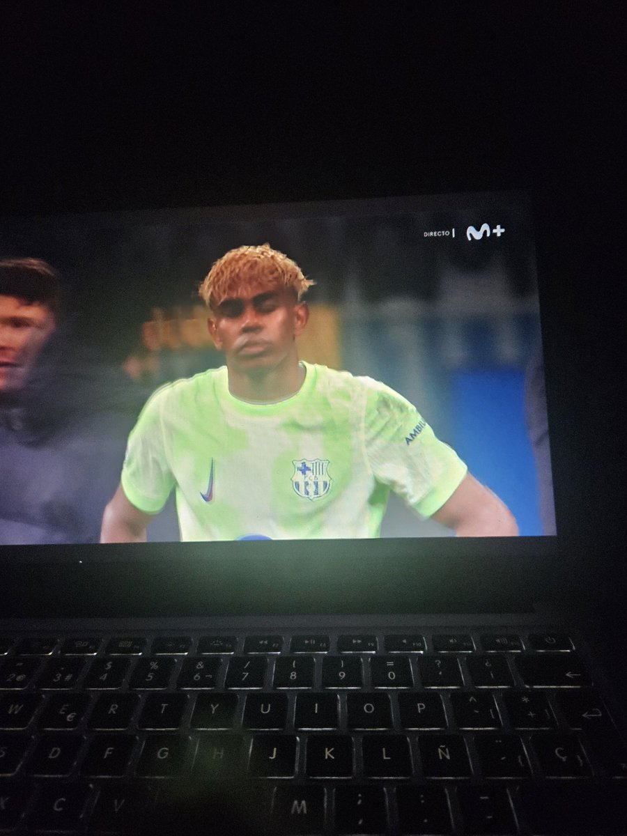 julioinsadji's tweet photo. NO LA vieron venir:  Yann Sommer le paró todo y más  a Yamine Lamal.
Una que no paró pego en el poste y mientras Laporta buscaba " la palanca" empató el Inter 3.3.
Lo de la prórroga lo mismo. YANN - Lamal el Inter a la final
 #BarcavsInter
#YamintendrásPesadillas.
#El Yin y el Yann.