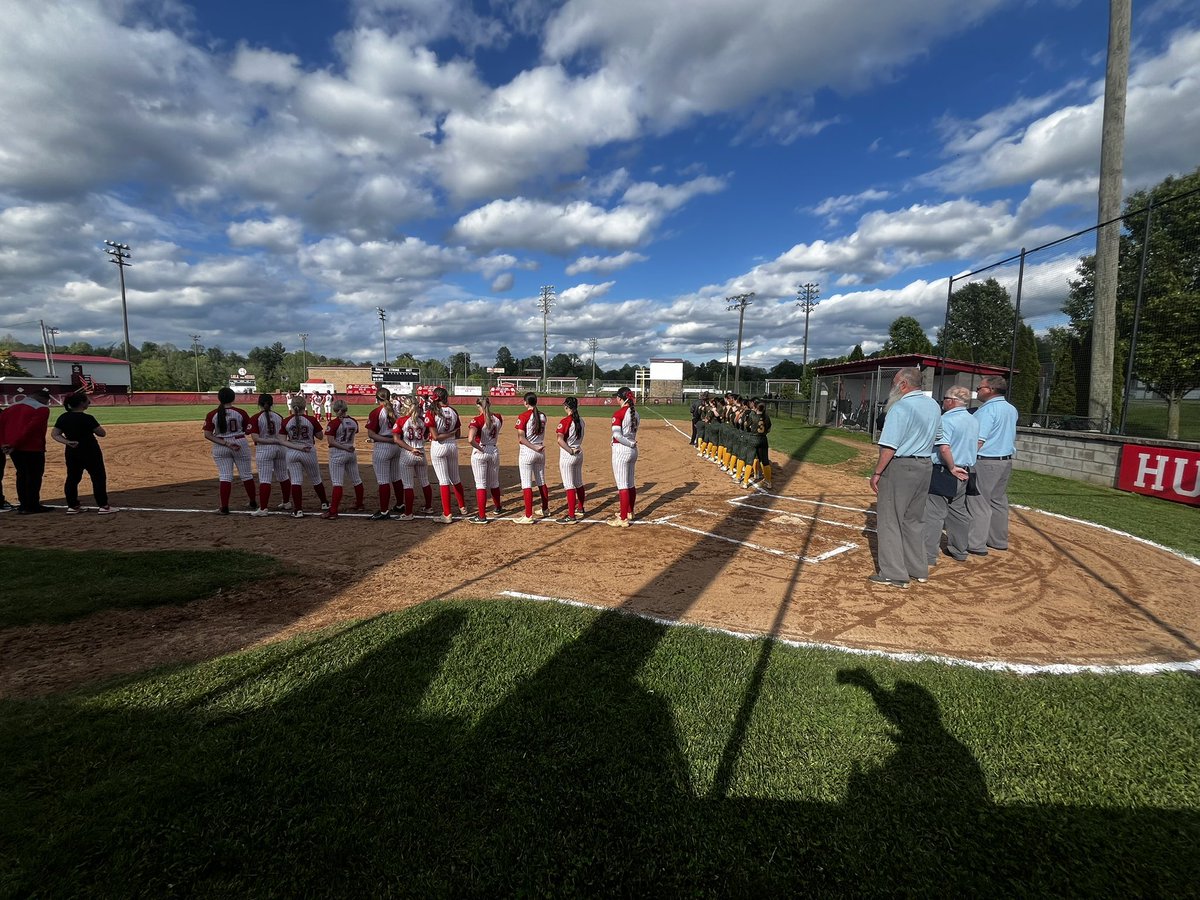 Almost time for some Class AAAA Region IV softball, Hurricane battling Huntington at home <a href="/HHSkinsSoftball/">Hurricane Softball</a> #wvprepsb