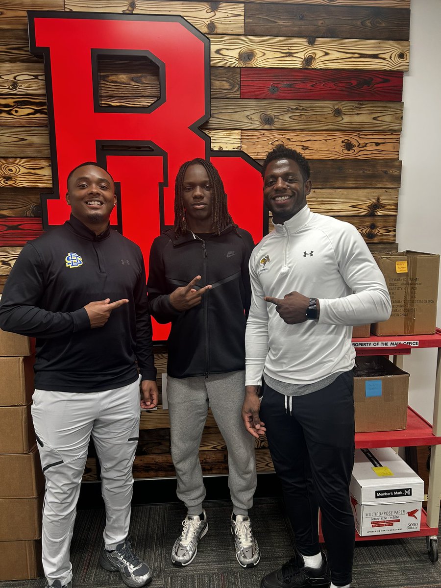 Thank you <a href="/dyshawn_gales5/">Dyshawn Gales</a> and <a href="/Coach_D_Coop/">Deontae Cooper</a> for coming to visit and talk about ball. Looking forward to being on campus. <a href="/CoachDtjackson/">Dan Jackson</a> <a href="/GoJacksFB/">SDSU Football</a>