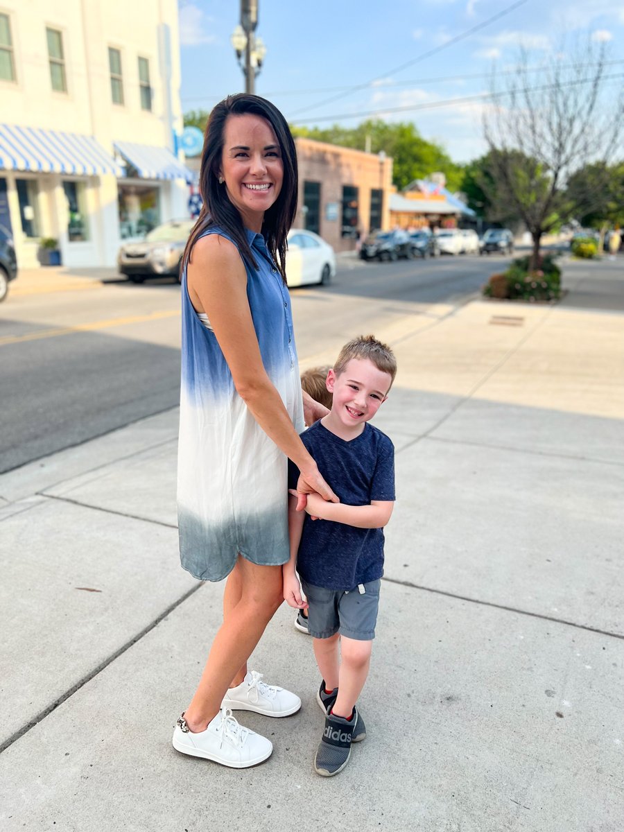 Moms deserve comfort in every step 💕 Wrap her feet in love this Mother’s Day with the Blake Sneakers—stylish, supportive, and made for her pace 👟 Shop NOW: bit.ly/3JexRji
