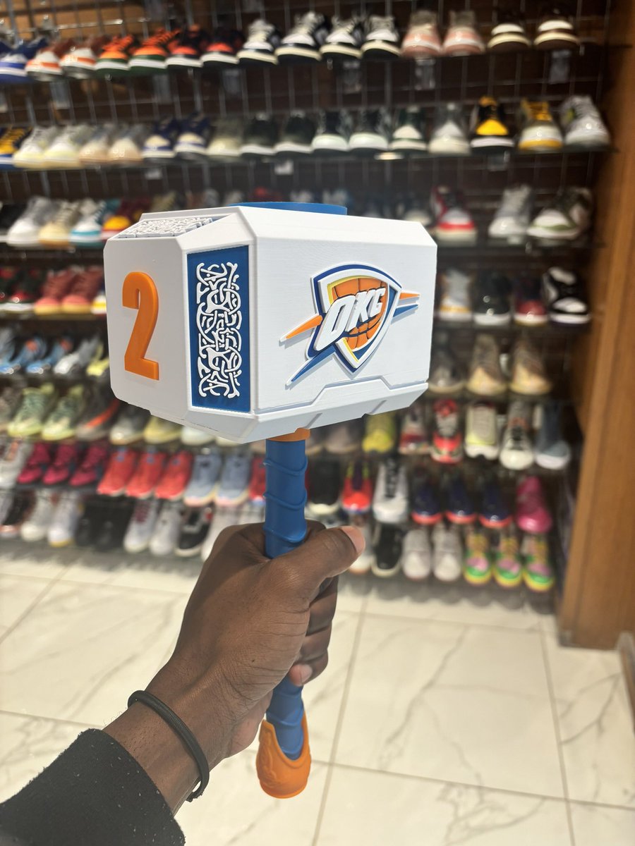 Thunder Sploosh (@thundersploosh) on Twitter photo 🚨⚡️FREE GIVEAWAY⚡️🚨
If THUNDER WIN GAME 2, 1 person who shares this will get a CUSTOM SHAI THUNDERSTICK, available to pickup at <a href="/Kicklahoma/">Kicklahoma</a> at Penn Square Mall.
Must be following <a href="/ThunderSploosh/">Thunder Sploosh</a> 🚨⚡️FREE GIVEAWAY⚡️🚨
If THUNDER WIN GAME 2, 1 person who shares this will get a CUSTOM SHAI THUNDERSTICK, available to pickup at <a href="/Kicklahoma/">Kicklahoma</a> at Penn Square Mall.
Must be following <a href="/ThunderSploosh/">Thunder Sploosh</a>
