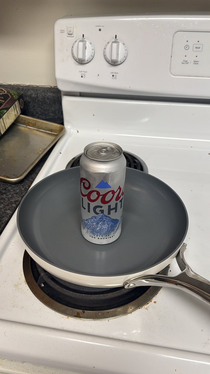 SplatHim614's tweet photo. Dinner is almost ready boys #whohungry https://t.co/MjkbgbinQc