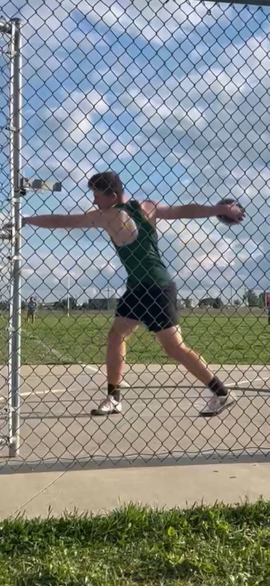 PerbeckFrank's tweet image. BVSW Throwers competed well last Friday at the GE Invitational. Braden Gibson, 1st in the Discus, Luke Haskins 2nd in the discus, and Will Morgan, 2nd in the shot put. These guys are busy preparing for the SMN Relays this Friday!