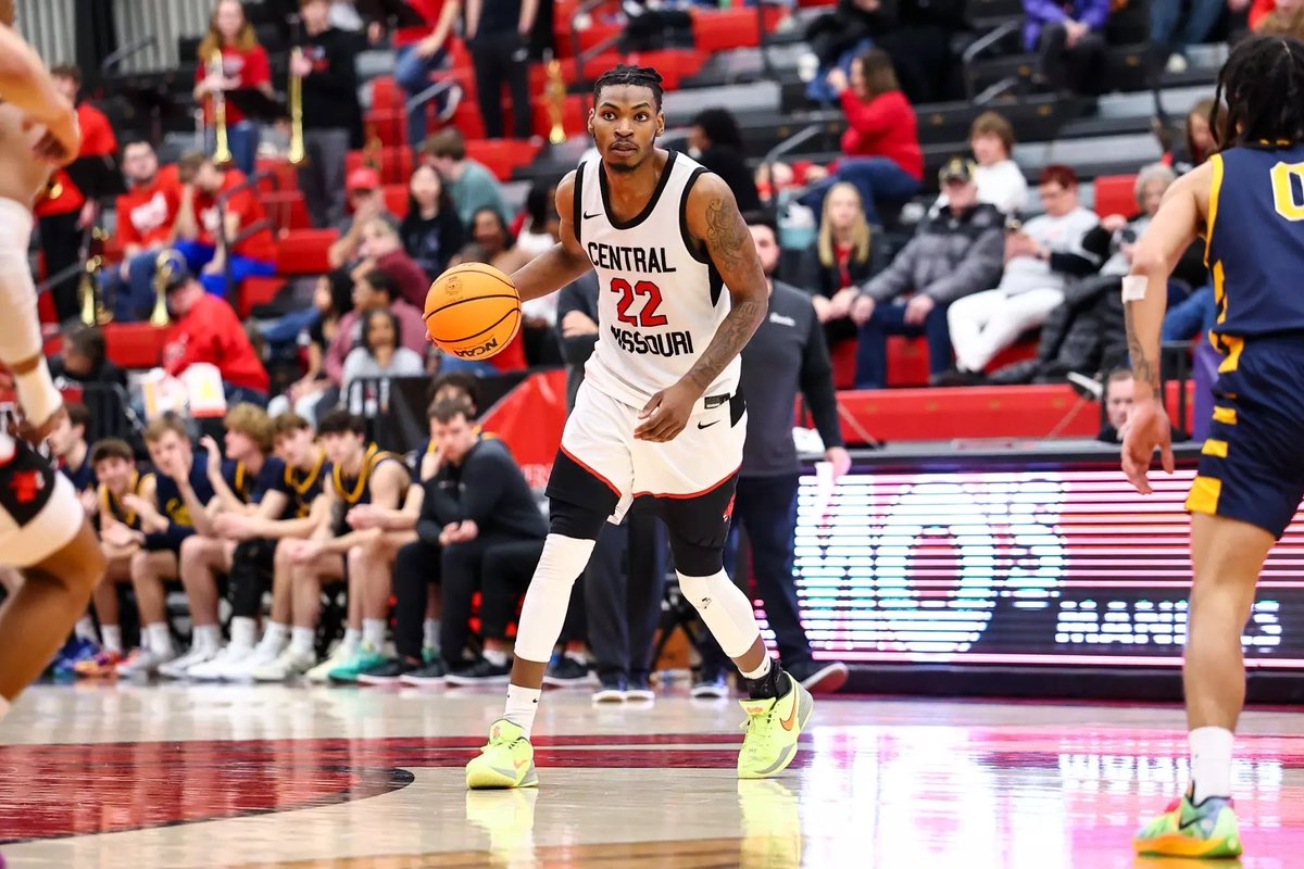 Small College Hoops tweet media