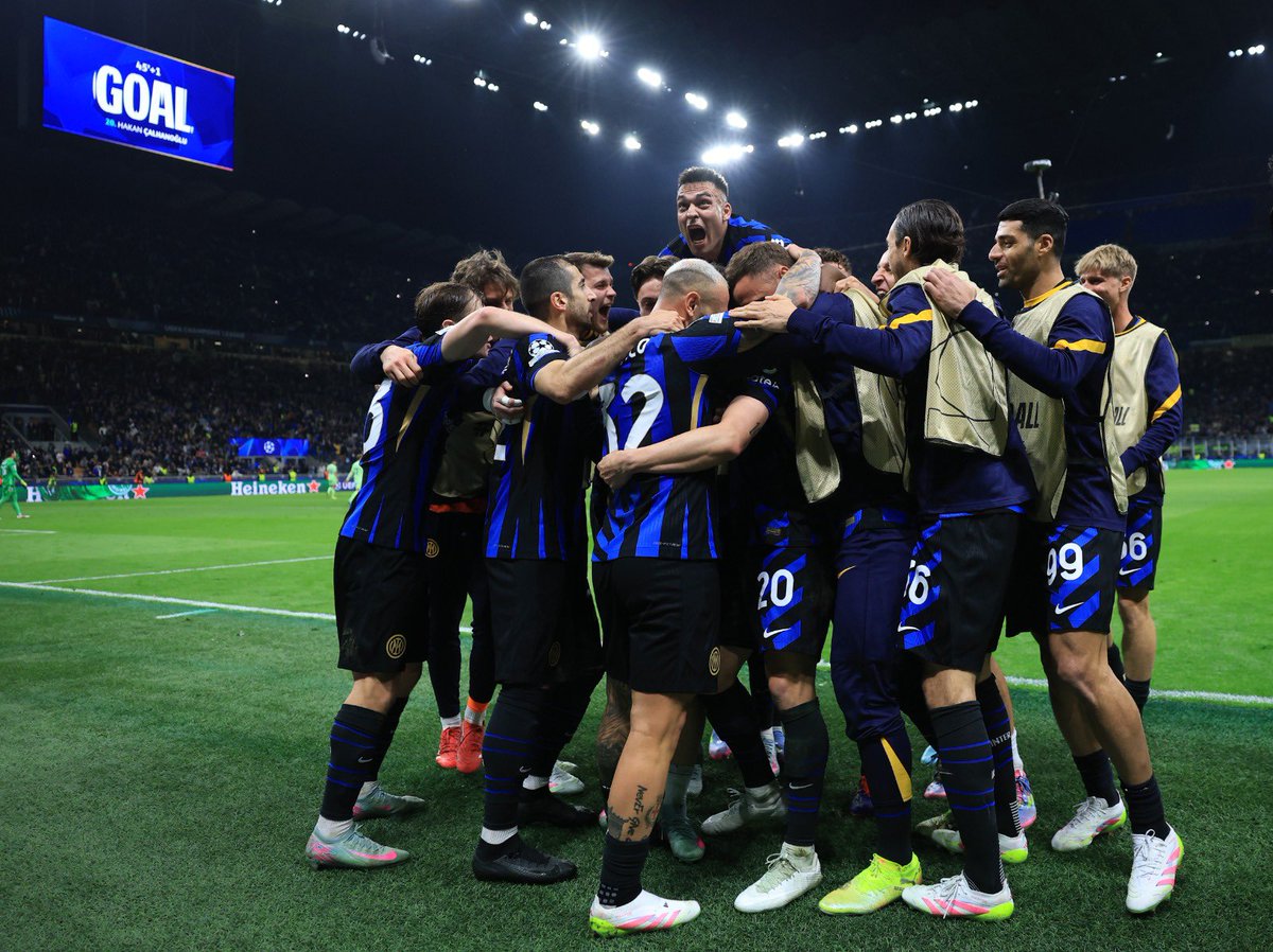 We gave everything. We believed until the end. United, as one TEAM. Together with our fans who pushed us forward every single second. These are incredible feelings! Il cuore dell’Italia batte nero e blu. FORZA INTER. SEMPRE. ⚽️🏆🖤💙 #ucl #championsleague #final #munich