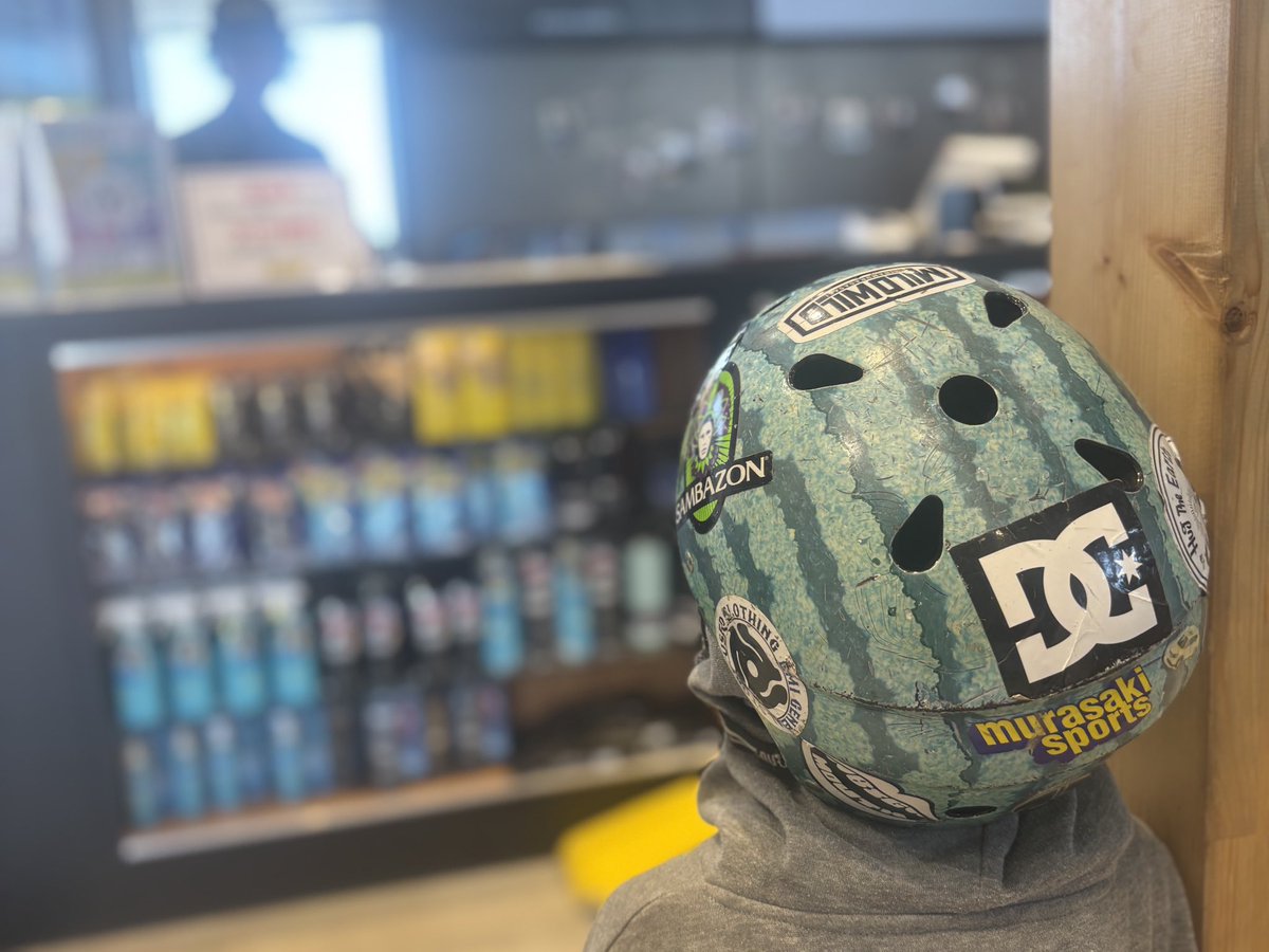 ippei63's tweet image. GW真っ只中、朝起きたら突然スケボーやりたい！と息子…って事でスケパーデビュー🛹
お世話になった皆様、ありがとうございました🙏
#スケートボード
#ムラサキパーク