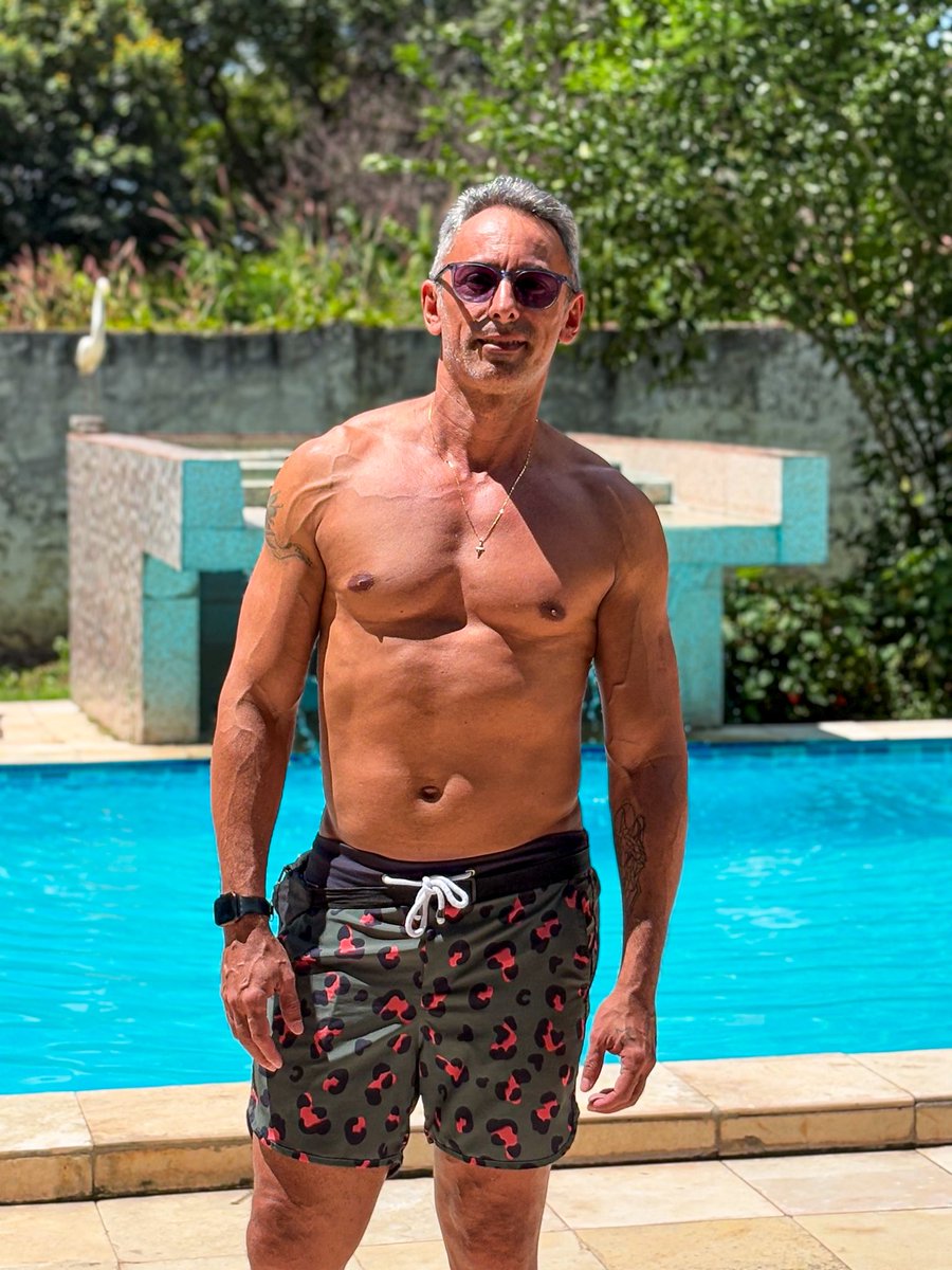 jwlacerda's tweet photo. Melhor postar sem camisa do que tá postando problemas.🔥☀️🥵 https://t.co/pz5zRgwkRs