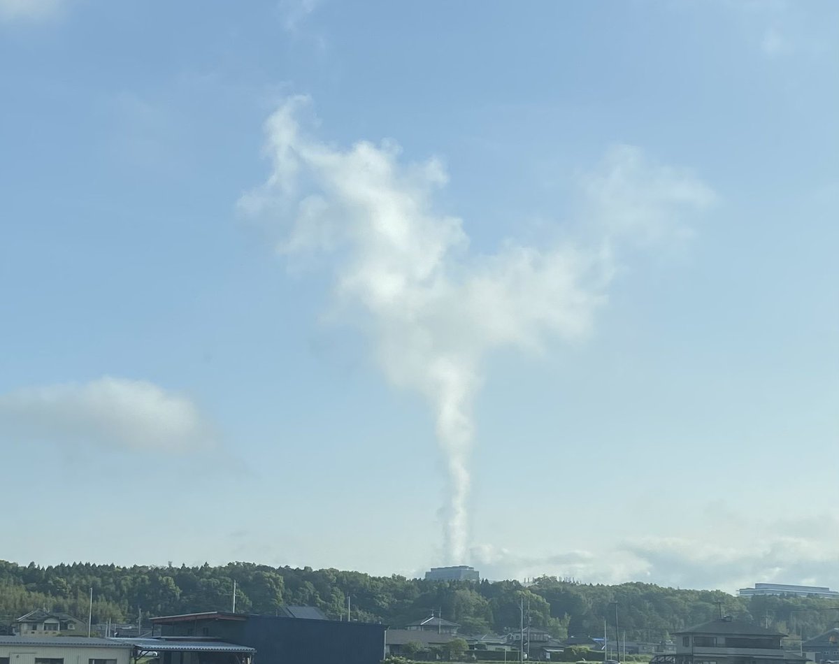 Ik9lcpV7e8o3dnL's tweet image. 雲製造機！？
#TSMC 
#JSMC