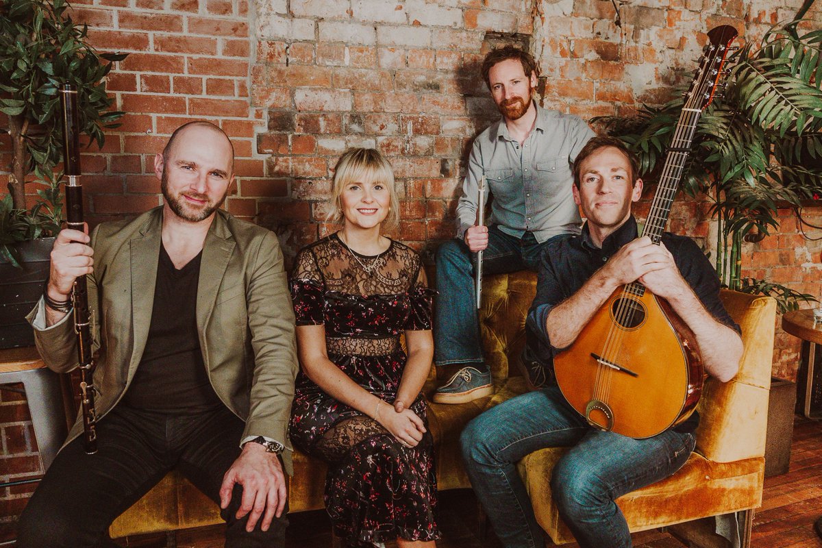 🎶Nach galánta iad glórtha na nGael? 🎶

Scríobh 'The Irish Echo' alt le @tempestceol, banna ceoil traidisiúnta Ultach le @blaithinmhiccana as Ard Mhacha Theas!!🧡🤍

irishecho.com/2025/4/from-tr…

#ceoltraidisiúnta #grádonghaeilge #Uladh #ardmhachatheasabú