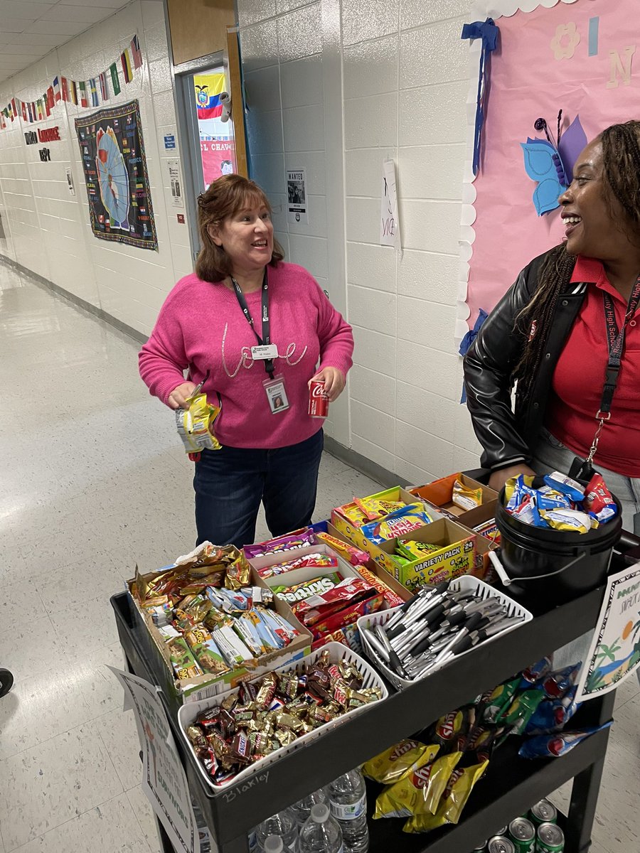 Delivering goodies to our dynamic <a href="/RCHS_TheROCK/">RCHS_TheRock</a> educators. This work isn’t possible without their talents. We ❤️ our teachers. #TeacherAppreciationWeek <a href="/RockdaleSchools/">Rockdale County Public Schools</a> <a href="/CityofConyersGA/">City of Conyers, GA</a>