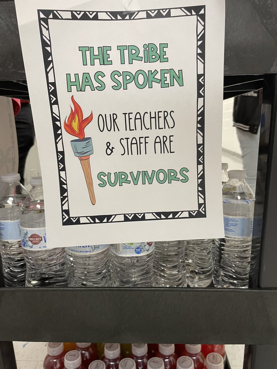 RCHS_TheROCK's tweet photo. Delivering goodies to our dynamic @RCHS_TheROCK educators. This work isn’t possible without their talents. We ❤️ our teachers. #TeacherAppreciationWeek @RockdaleSchools @CityofConyersGA https://t.co/TrvLDuAntz