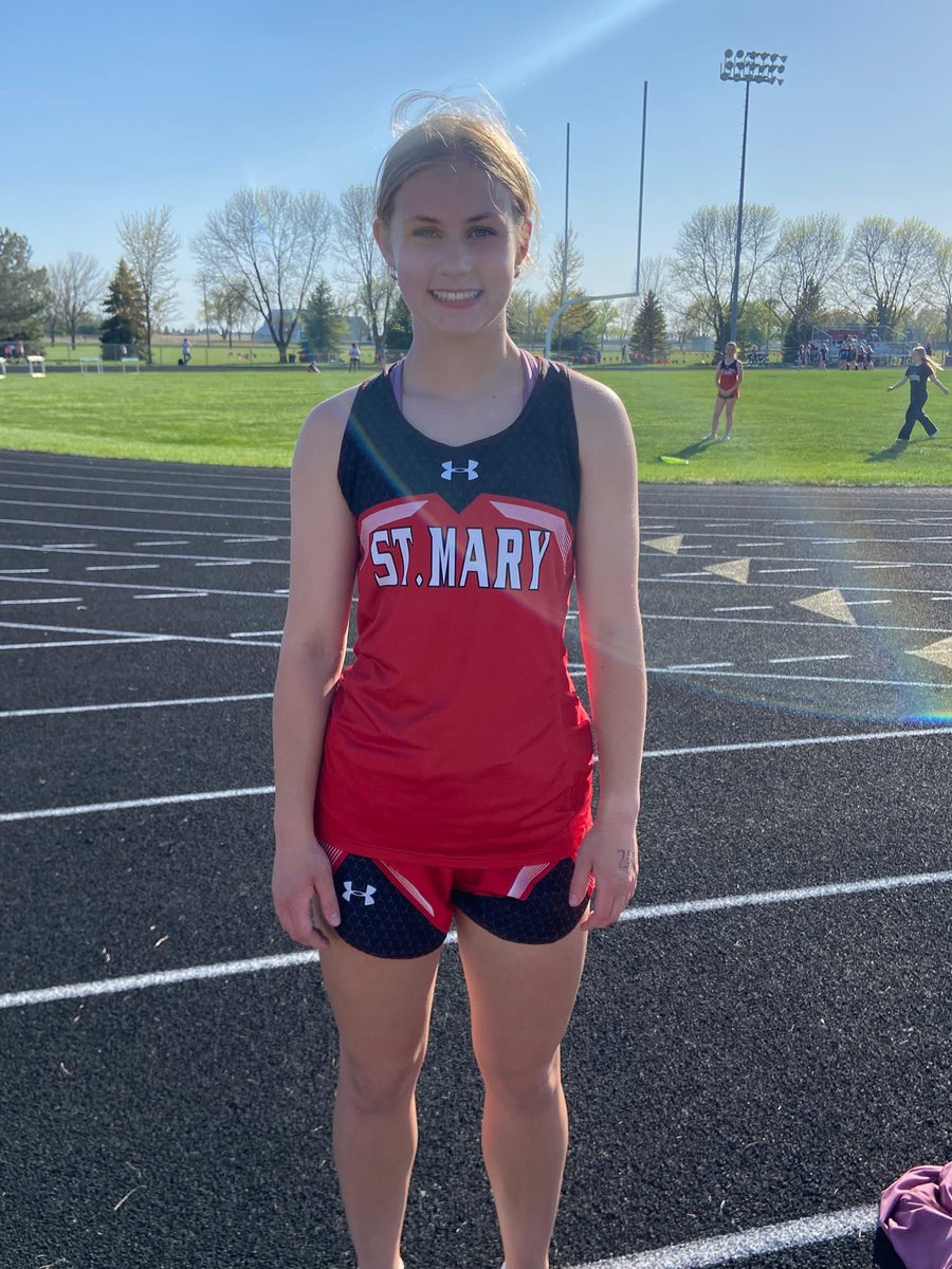 🚨NEW SCHOOL RECORD 🚨 

Congratulations to 8th grader Paige Deuter on capturing first place &amp; breaking the JH 100 M hurdle record yesterday in Freeman.  Paige ran a record time of 18.54. (Old record 19.1 - Addison Libis - 2021)

Congratulations Paige!