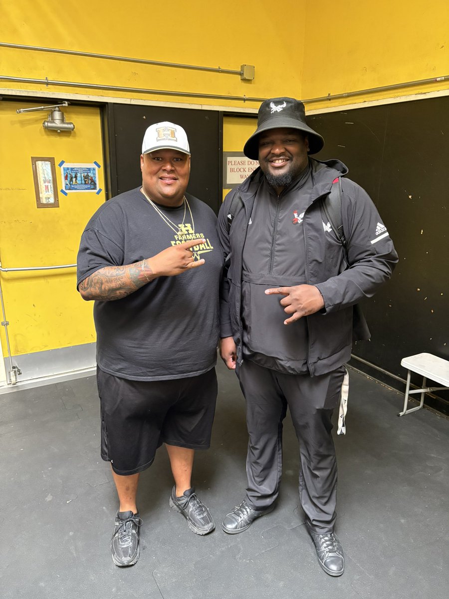 HHSFarmersFB's tweet photo. Thank you to @EWUFootball for stopping by the Farm 🤘
#madeinhayward #recruitthefarm https://t.co/3n0zDT3GxM