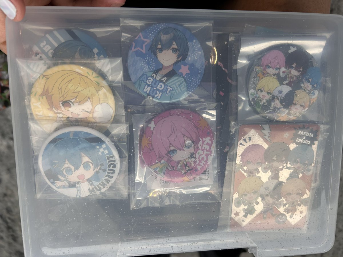 #AMPTAKグッズ交換
求　📣🌈💙💛くん
今回のビジュ、等身>>>>デフォ

譲　画像
郵送のみ

買取×
 #AMPTAKxCOLORSグッズ交換