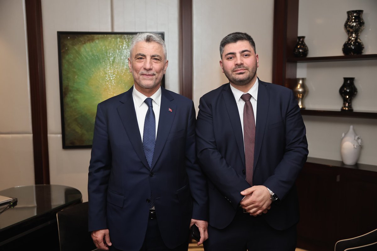 israfilcimen's tweet image. Bugün Londra’da Ticaret Bakanımız Sayın @omerbolatTR ile bir araya gelme imkânı buldum. Toplantımızda özellikle Türkiye ile Tayvan arasındaki ticaretin hacmini ve çeşitliliğini nasıl artırabileceğimizi konuştuk.
Görüşmemizde Türkiye–Tayvan ticaretini güçlendirecek adımları ele…