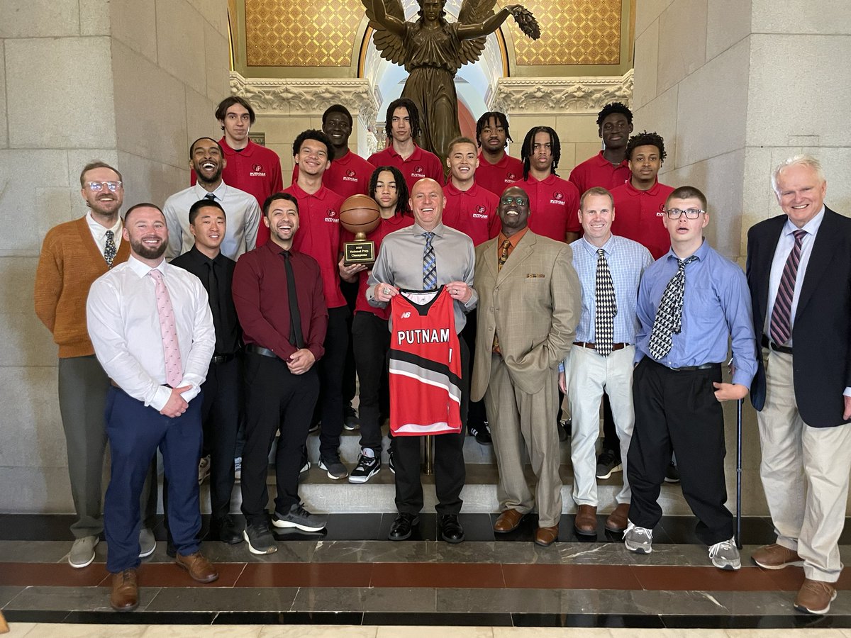 Great visit to the Connecticut State Capitol this morning.