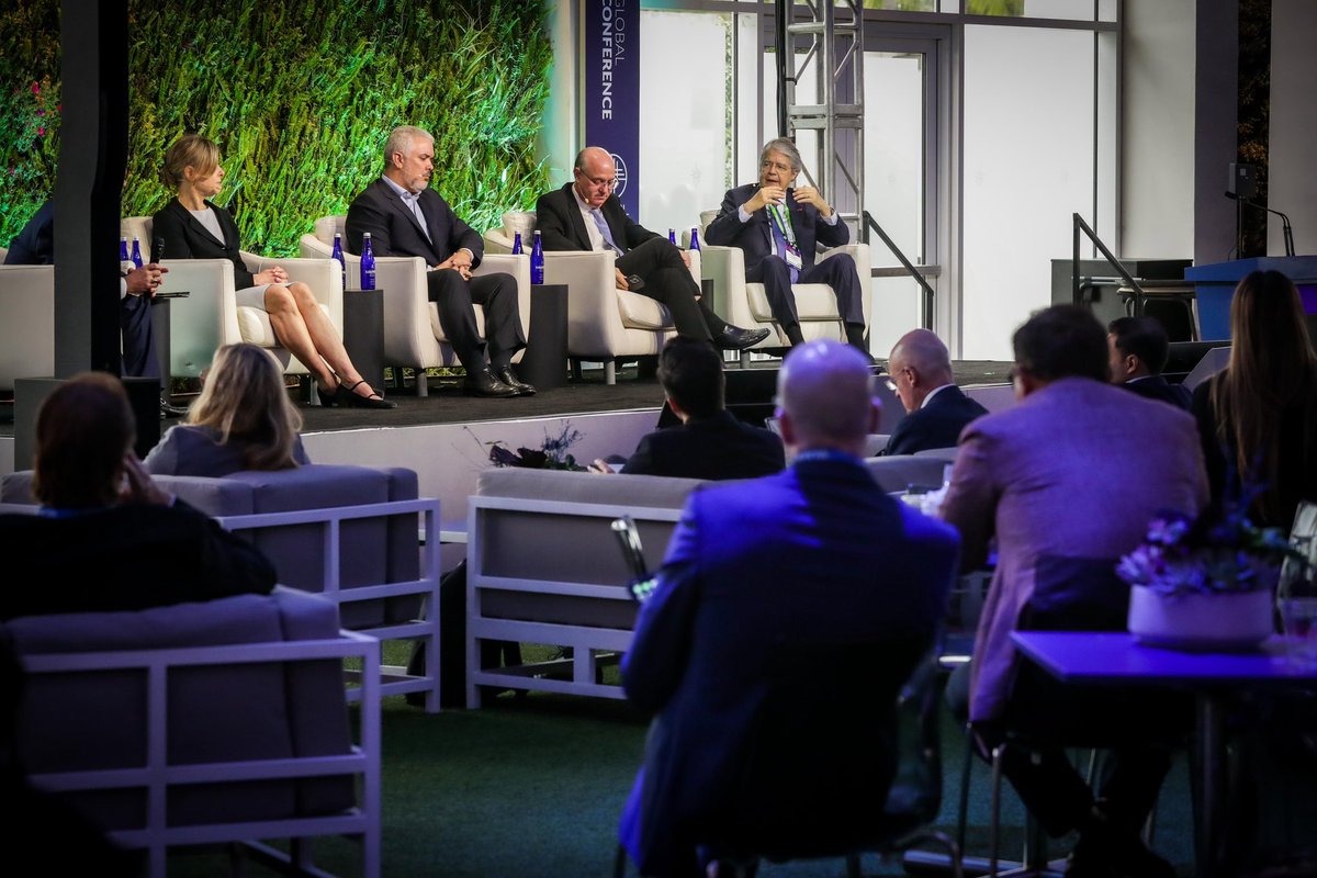 LassoGuillermo's tweet image. Tuve el honor de representar a nuestro país en en la Conferencia Global del Instituto Milken, donde compartí mi visión sobre las oportunidades que América Latina, y especialmente Ecuador, puede ofrecer al mundo.
Hablamos de inversión, energía, economía digital y sostenibilidad.…