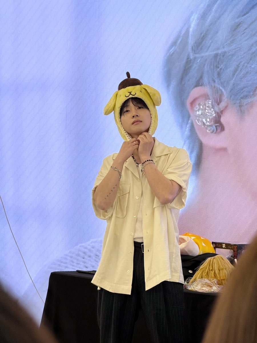 Yaya_iKONIC's tweet photo. My definition of adorable…🥰

#iKON #iKONIC @iKONIC_143  @iKON_gnani_____ https://t.co/63tFc2GpRS