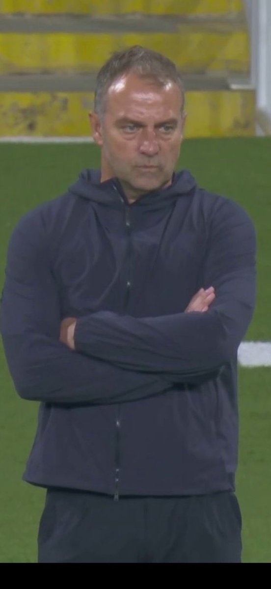 يامحلا الليغا مع سيحة البال
في مجلس مافيه انزاغي ومثيله 
هذا سيميوني وهذا فالفيردي
وهذا انشيلوتي مالقينا مثيله